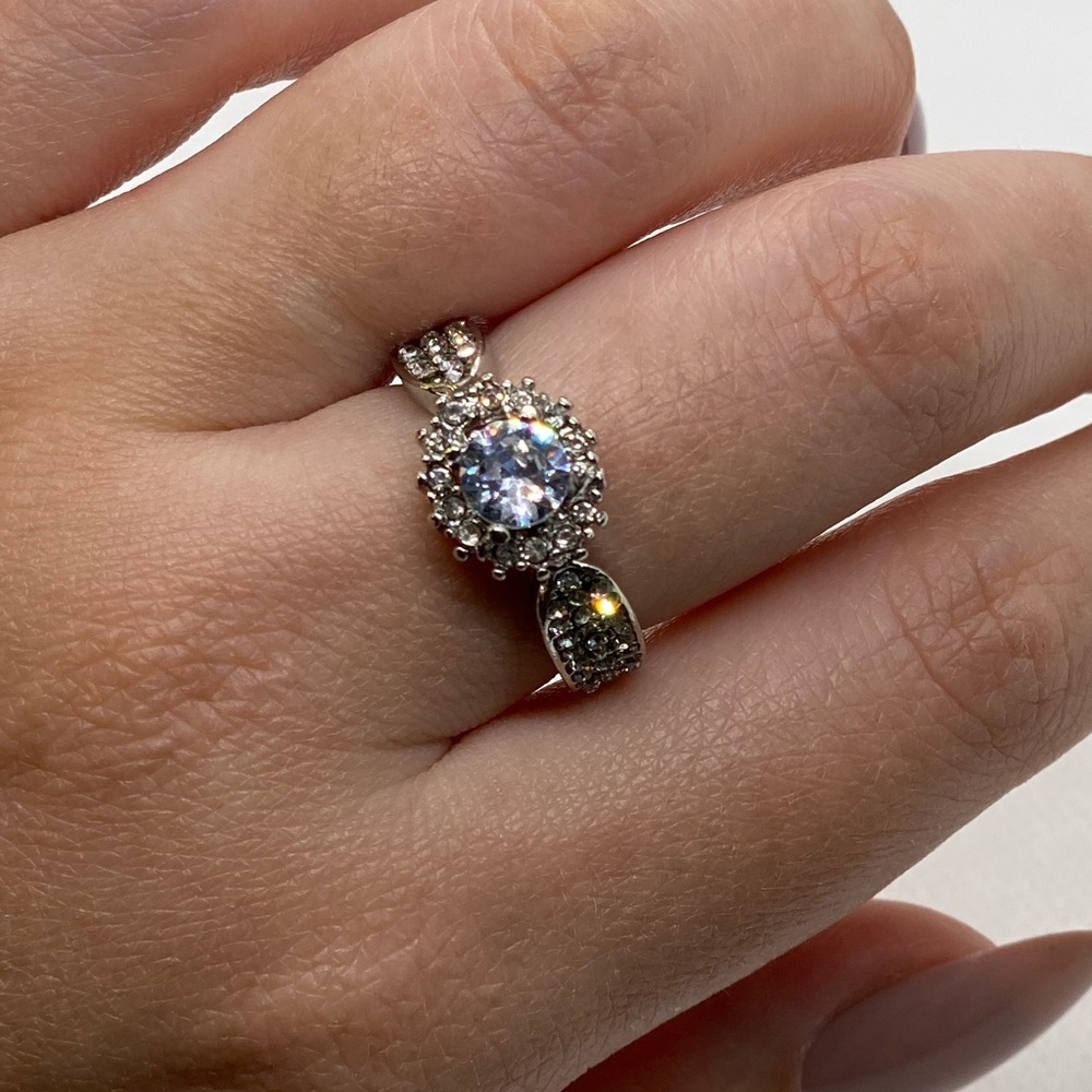 New Beautiful Sterling Silver 925 Engagement Wedding Promise Ring
